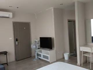 Condo en alquiler de 1 habitaciones en Bang Na, Bangkok