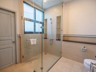 Casa en venta y en alquiler de 4 habitaciones en Thalang, Phuket
