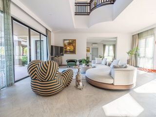 Casa en venta y en alquiler de 4 habitaciones en Thalang, Phuket