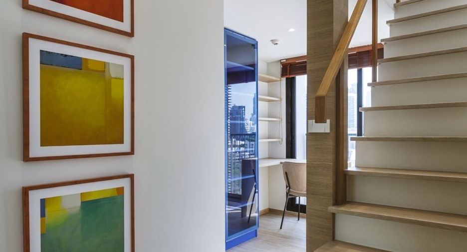 For rent 2 bedrooms condo in Watthana, Bangkok