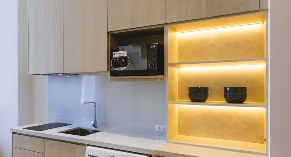 For rent 2 bedrooms condo in Watthana, Bangkok