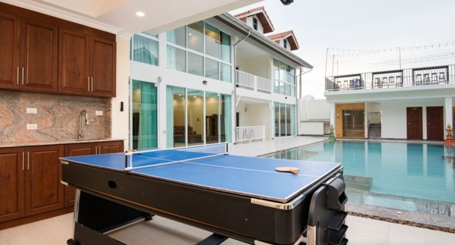 For sale retail Space in Pratumnak, Pattaya