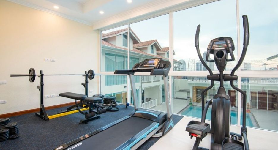 For sale retail Space in Pratumnak, Pattaya
