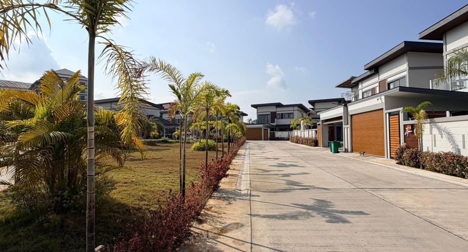 Villa en venta de 3 habitaciones en Bang Lamung, Chonburi