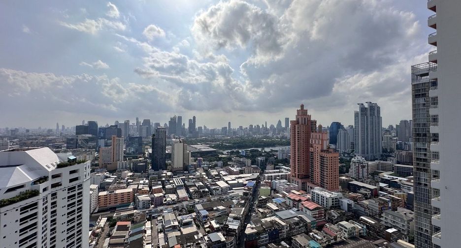 Wohnung zur Miete mit 2 Zimmer in Khlong Toei, Bangkok