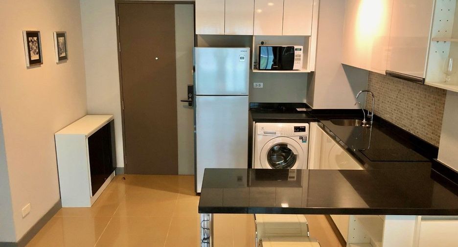 Wohnung zum Kauf mit 1 Zimmer in Khlong Toei, Bangkok
