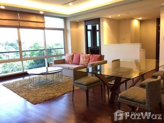 For rent 3 bedrooms condo in Yan Nawa, Bangkok
