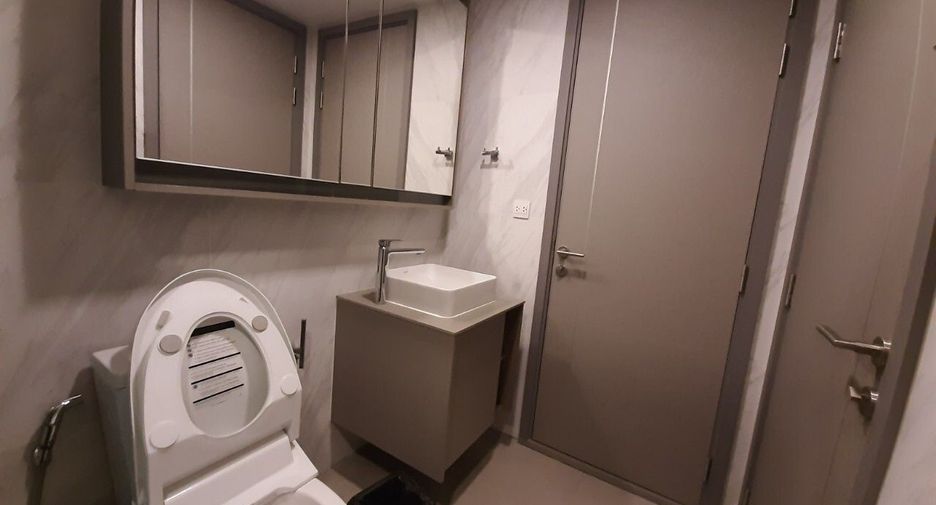 For rent and for sale 2 bedrooms condo in Watthana, Bangkok