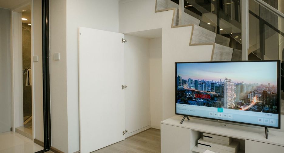 For sale 1 bed condo in Huai Khwang, Bangkok