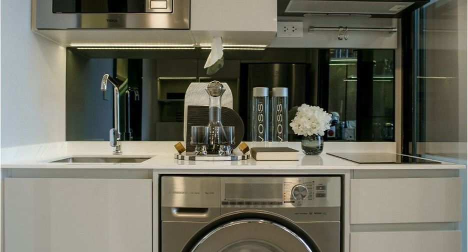 For sale 1 bed condo in Huai Khwang, Bangkok