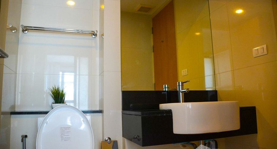 À vendre 1 chambre condo à Watthana, Bangkok