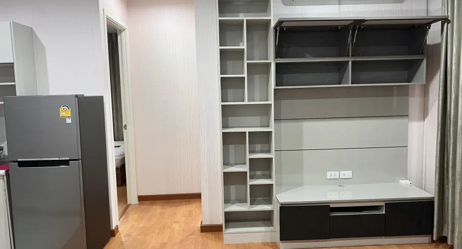 For sale and for rent 2 bedrooms condo in Mueang Samut Prakan, Samut Prakan