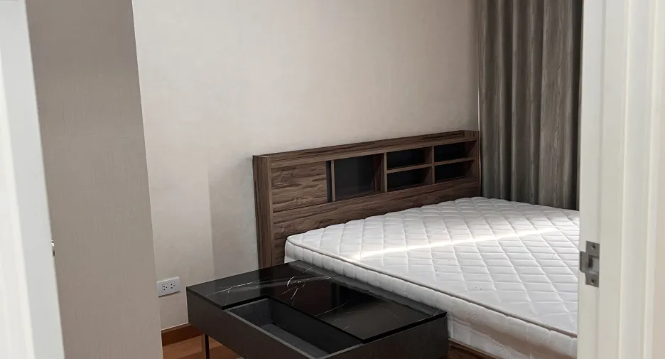 For sale and for rent 2 bedrooms condo in Mueang Samut Prakan, Samut Prakan