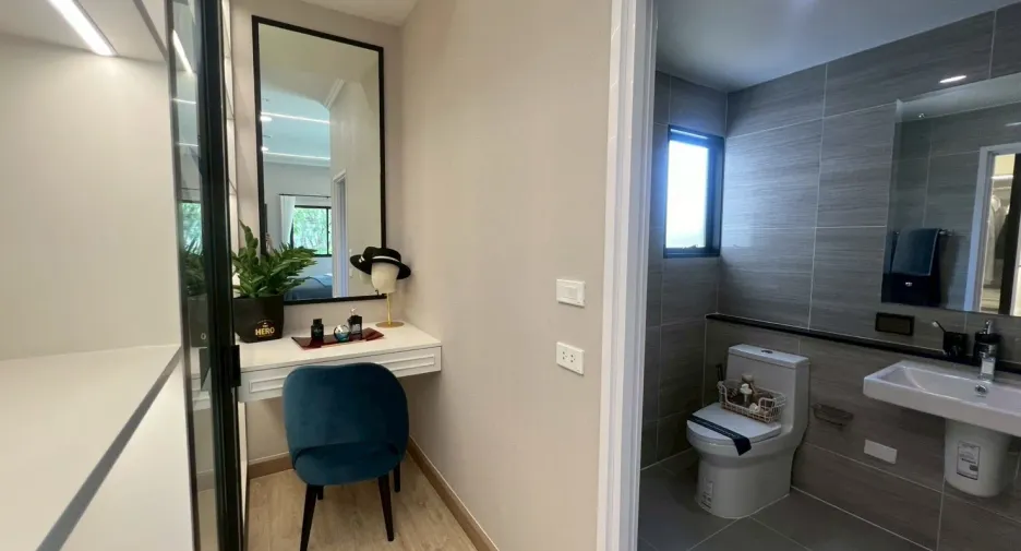 For sale 2 bedrooms house in Mueang Samut Prakan, Samut Prakan