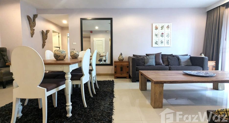 For rent 2 bedrooms condo in Watthana, Bangkok