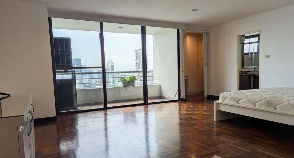 Wohnung zur Miete mit 3 Zimmer in Watthana, Bangkok
