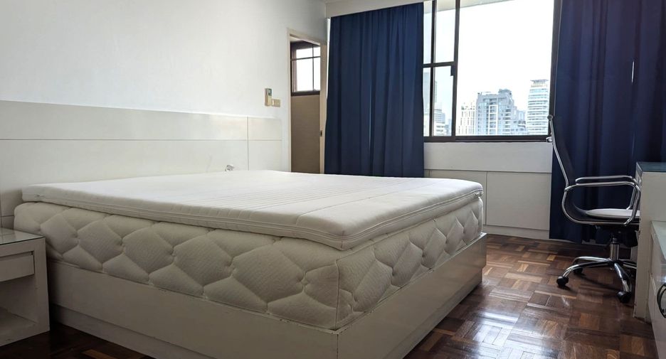 Wohnung zur Miete mit 3 Zimmer in Watthana, Bangkok