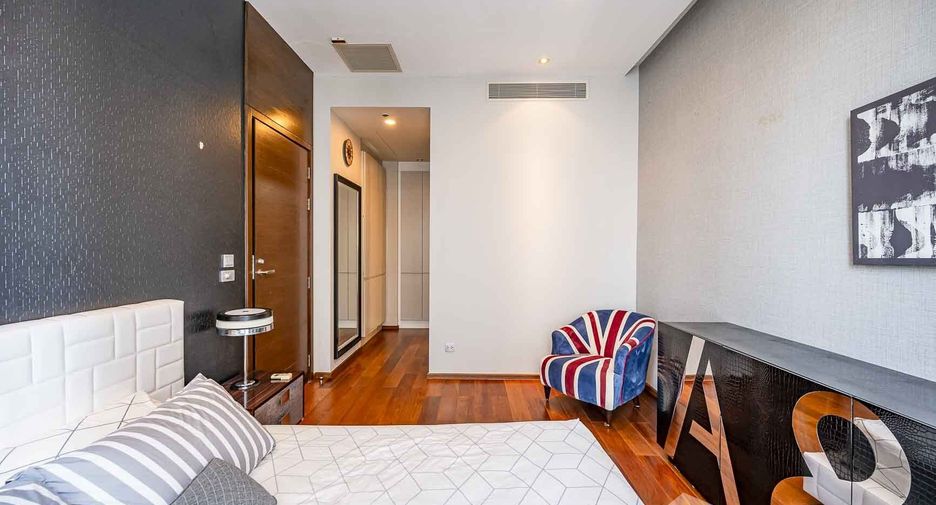 For sale and for rent 1 bed condo in Watthana, Bangkok
