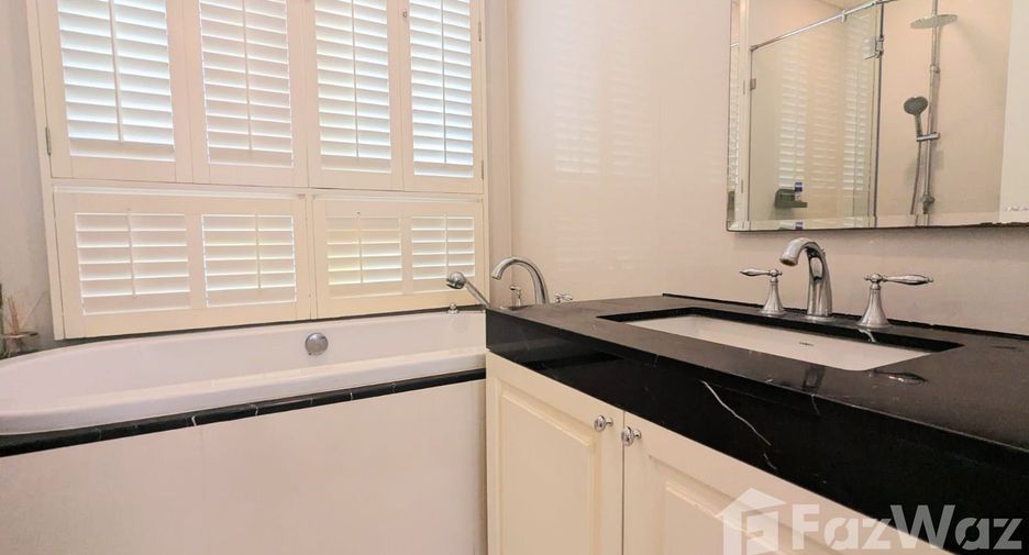 For rent 2 ベッドルーム condo in Watthana, Bangkok
