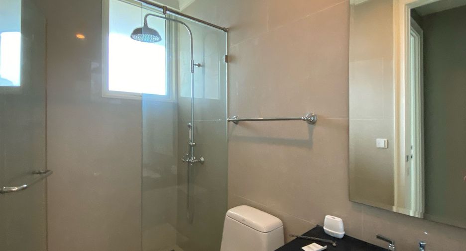 For rent 2 ベッドルーム condo in Watthana, Bangkok