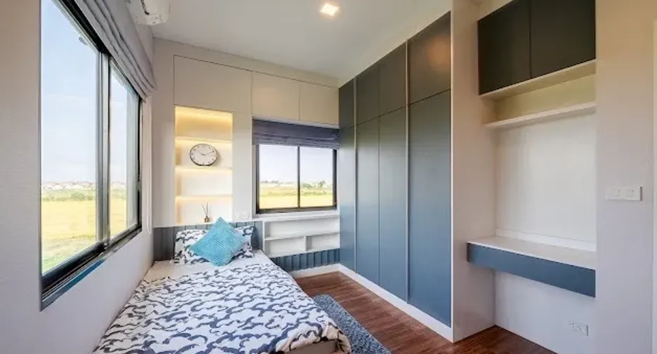 For sale 4 bedrooms house in Nong Chok, Bangkok