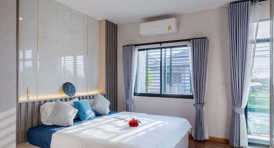 For sale 4 bedrooms house in Nong Chok, Bangkok