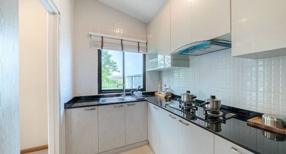For sale 4 bedrooms house in Nong Chok, Bangkok