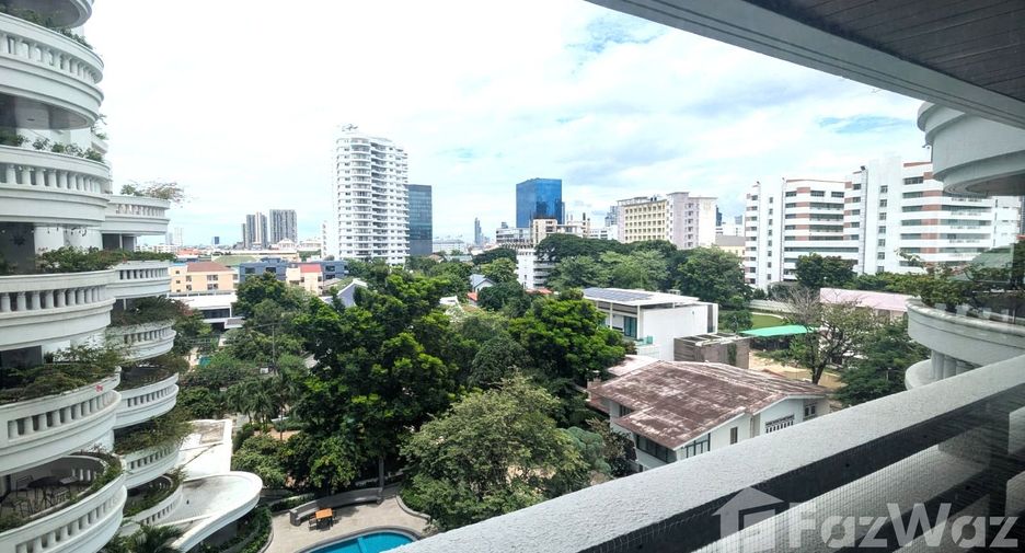 Condo en alquiler de 3 habitaciones en Sathon, Bangkok