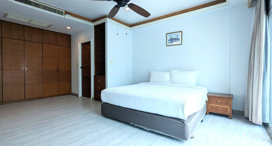 À louer 2 chambres condo à Watthana, Bangkok