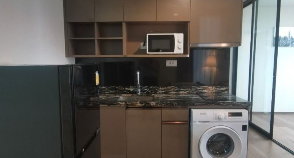 For rent 2 ベッドルーム condo in Khlong Toei, Bangkok