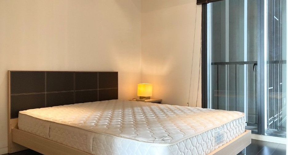 For sale 3 bedrooms condo in Sathon, Bangkok