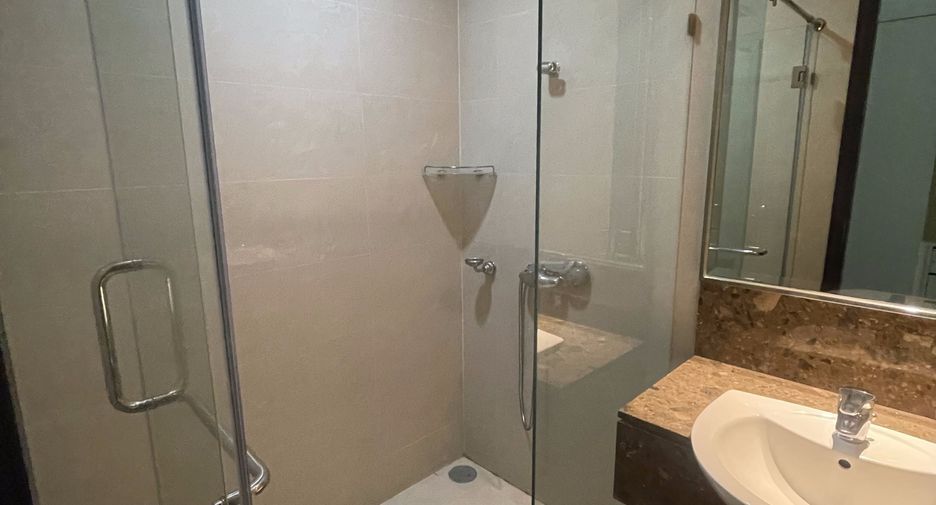 For sale and for rent 4 bedrooms condo in Khlong Toei, Bangkok