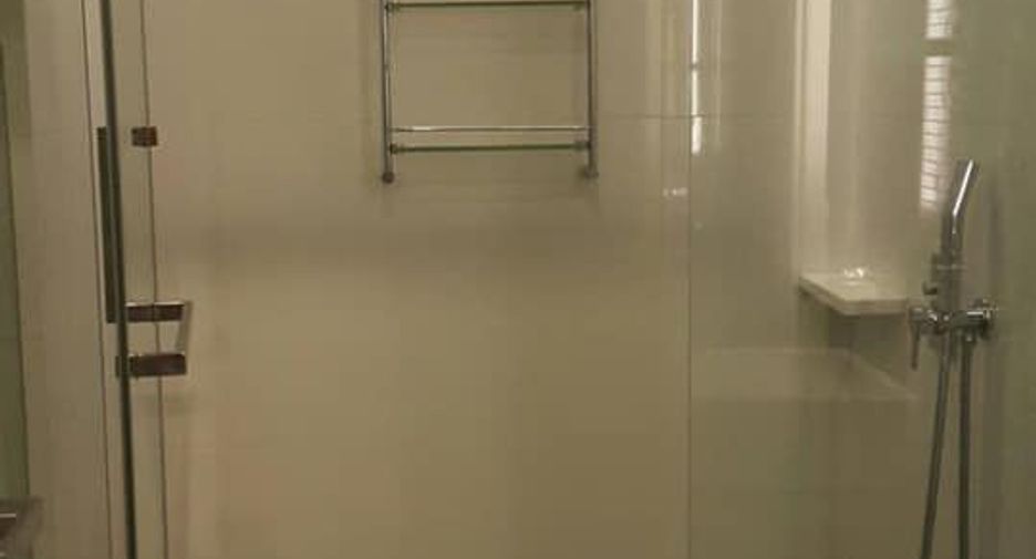 For sale 1 bed condo in Khlong Toei, Bangkok