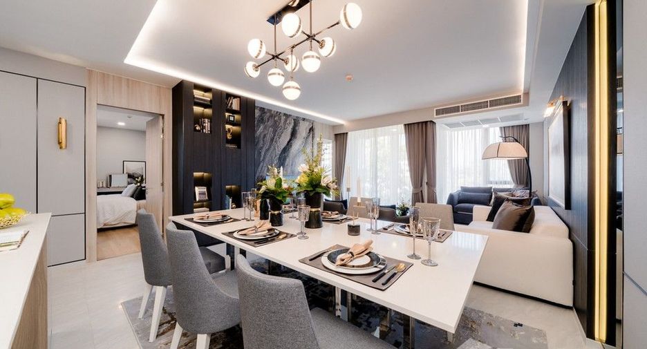For sale 3 bedrooms condo in Watthana, Bangkok
