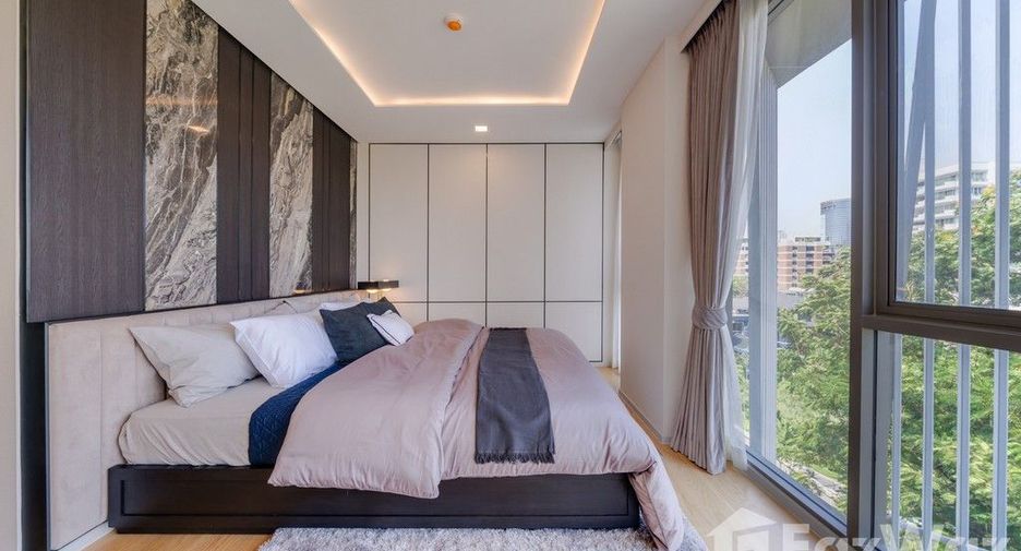 For sale 3 bedrooms condo in Watthana, Bangkok