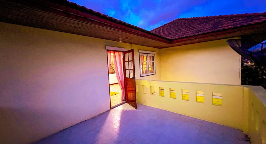 For sale 5 bedrooms house in Don Mueang, Bangkok