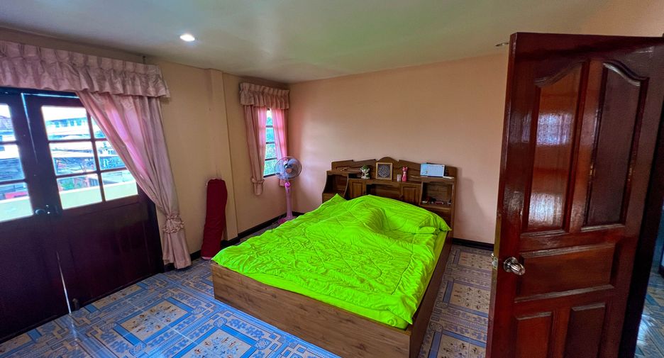 For sale 5 bedrooms house in Don Mueang, Bangkok