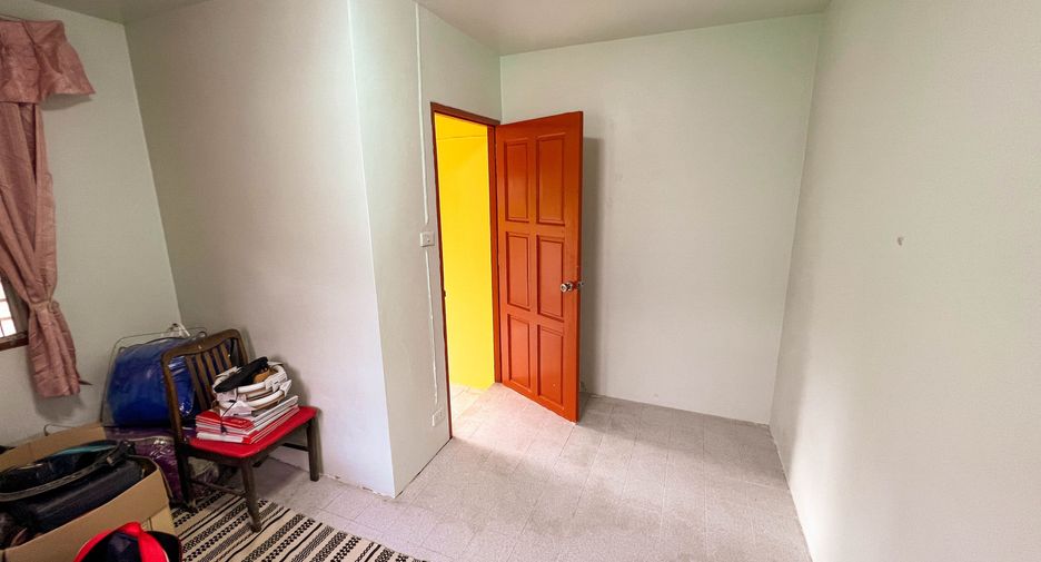 For sale 5 bedrooms house in Don Mueang, Bangkok