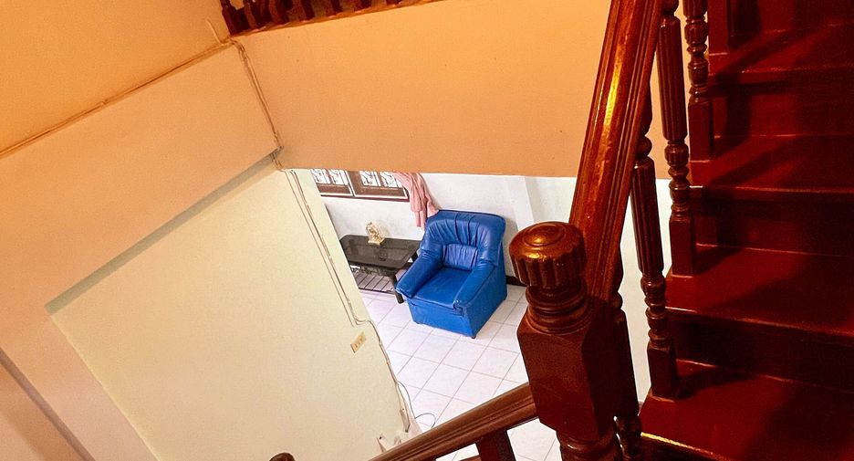 For sale 5 bedrooms house in Don Mueang, Bangkok