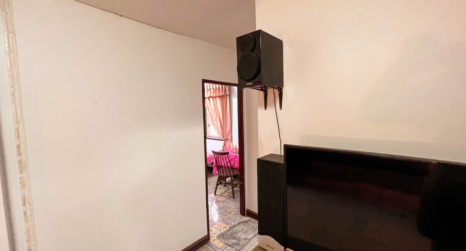 For sale 5 bedrooms house in Don Mueang, Bangkok