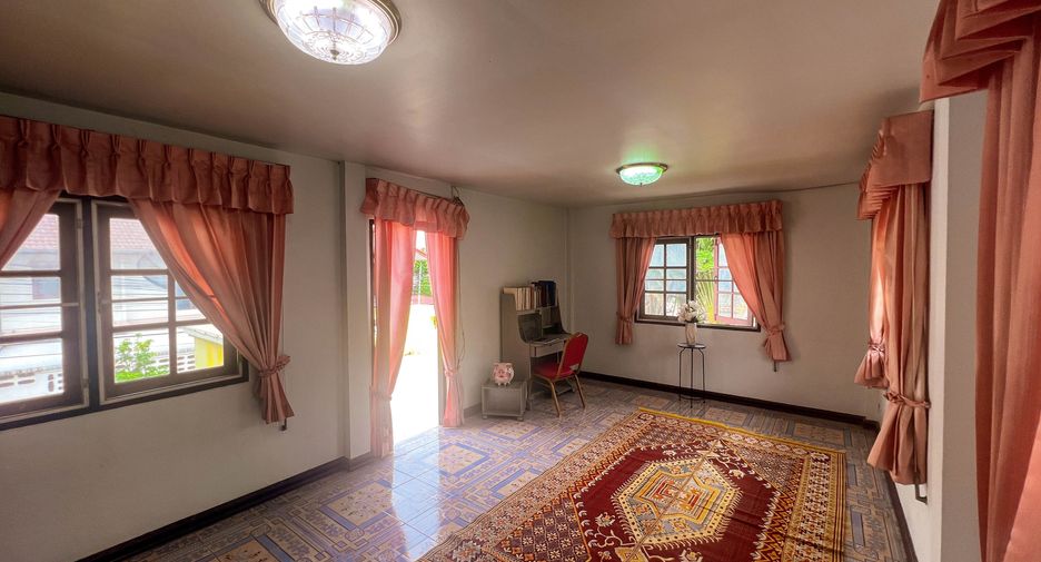 For sale 5 bedrooms house in Don Mueang, Bangkok