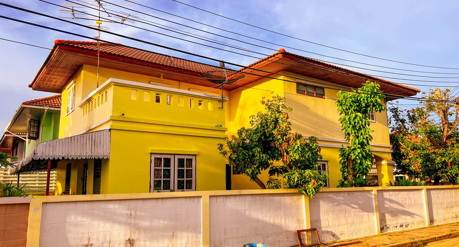 For sale 5 bedrooms house in Don Mueang, Bangkok