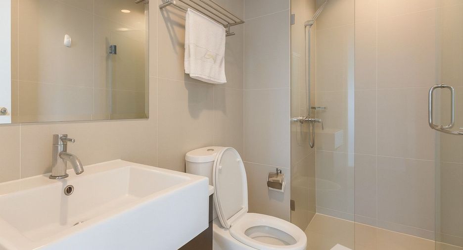 For rent 2 ベッドルーム condo in Watthana, Bangkok