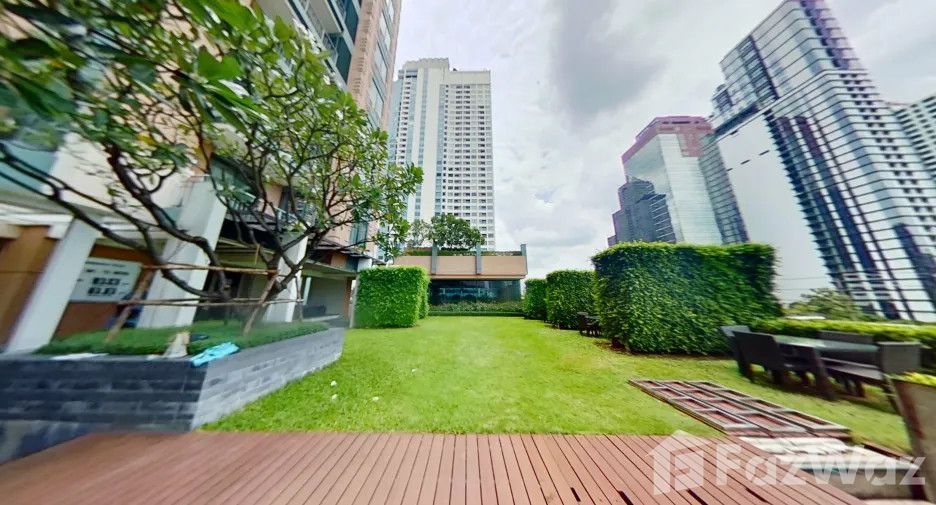 For rent 2 ベッドルーム condo in Watthana, Bangkok