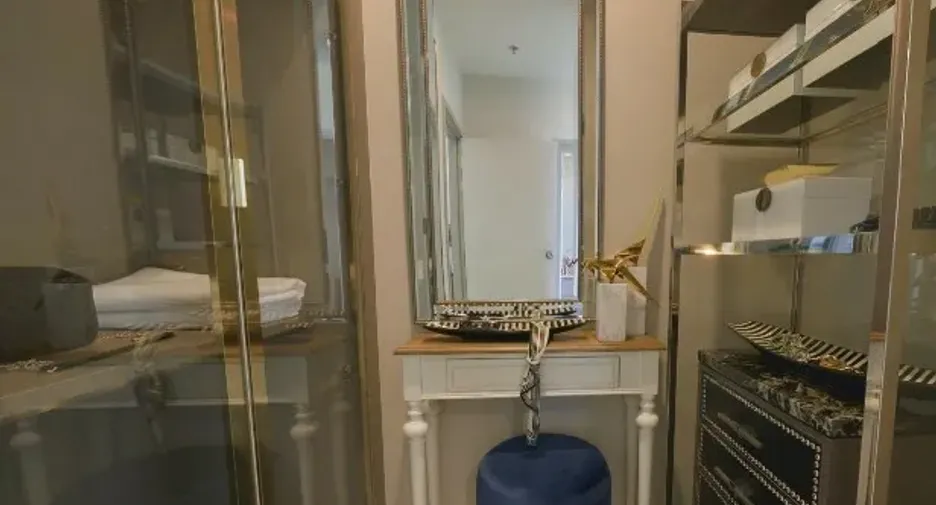 For sale 1 bed condo in Bang Na, Bangkok