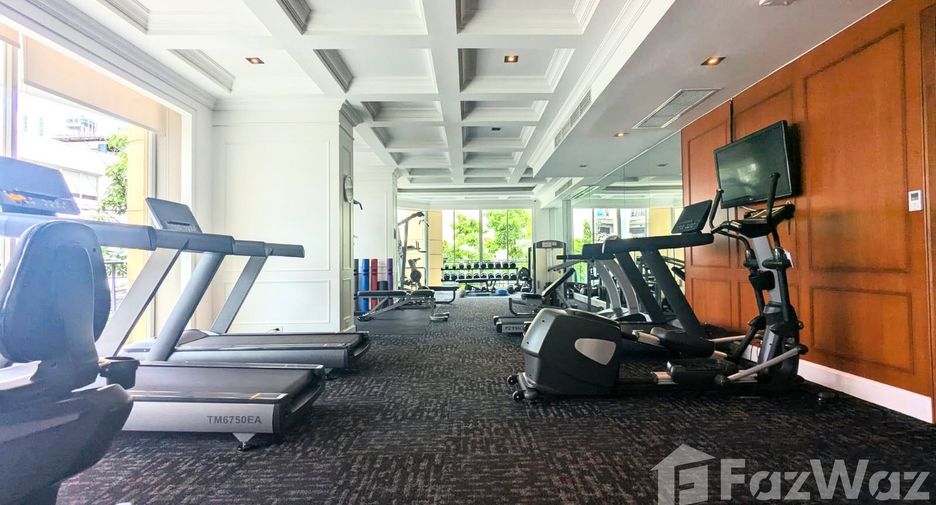 For rent 2 bedrooms condo in Watthana, Bangkok