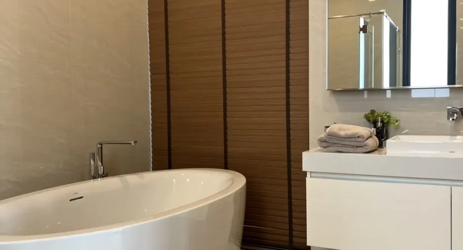 For sale 5 bedrooms house in Bang Phli, Samut Prakan