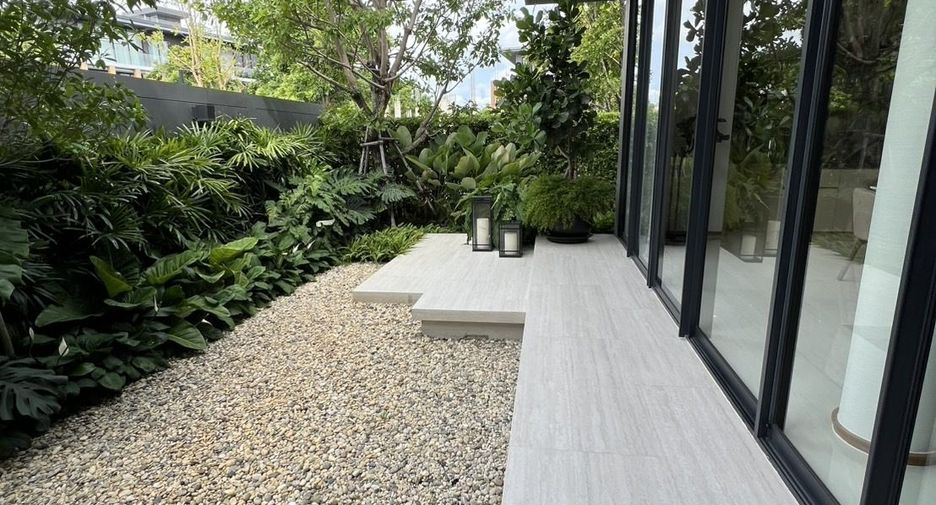 For sale 5 bedrooms house in Bang Phli, Samut Prakan