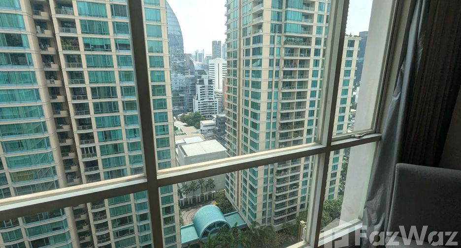 For rent 2 bedrooms condo in Pathum Wan, Bangkok