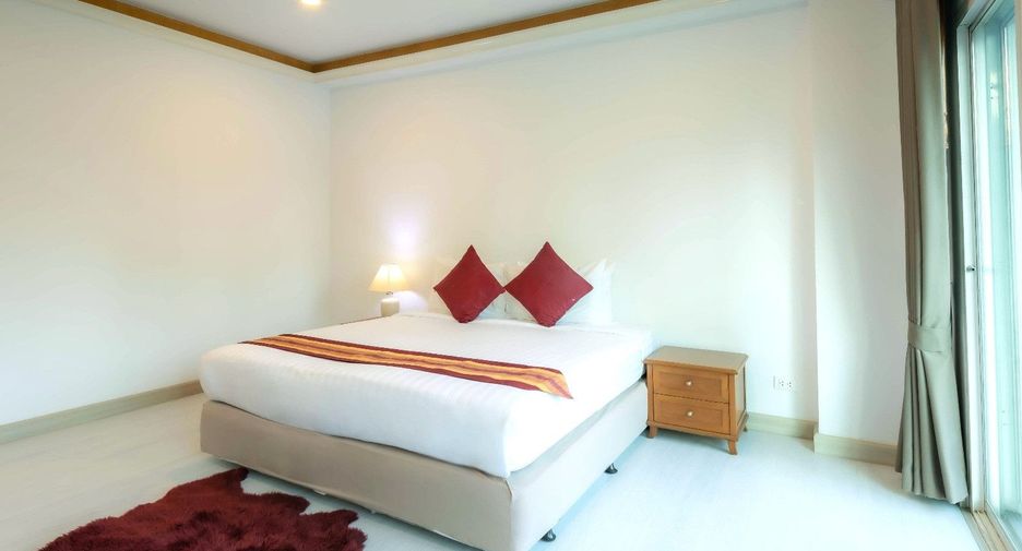 À louer 3 chambres condo à Watthana, Bangkok